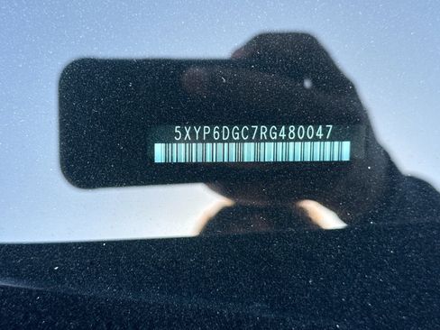 Used 2024 Kia Telluride S AWD/4WD image 3