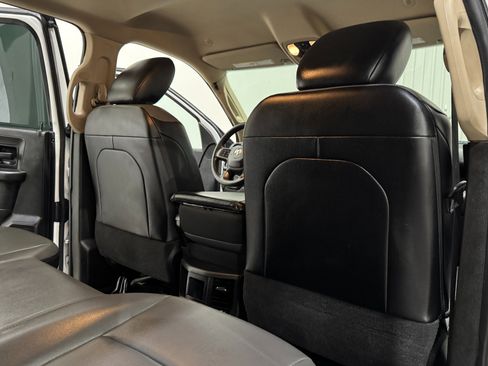 Used 2020 RAM 5500 Tradesman w/ Chrome Appearance Group image 17