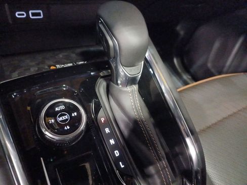 Used 2023 GMC Canyon AT4 w/ AT4 Premium Package image 21