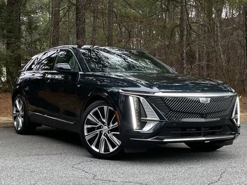 Used 2024 Cadillac Lyriq Luxury image 9