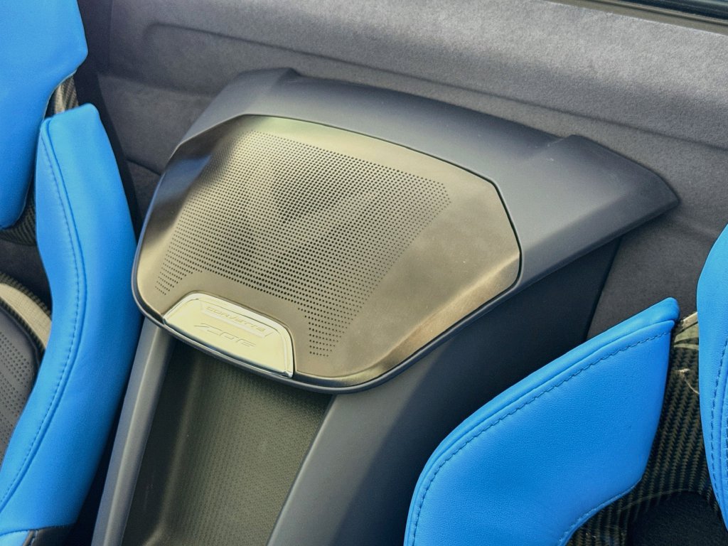 Used 2025 Chevrolet Corvette Z06 w/ Stealth Interior Trim Package RWD image 22