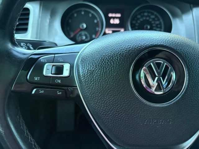 Used 2016 Volkswagen Golf S FWD image 16