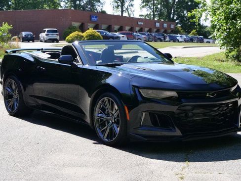 Used 2024 Chevrolet Camaro ZL1 RWD image 4