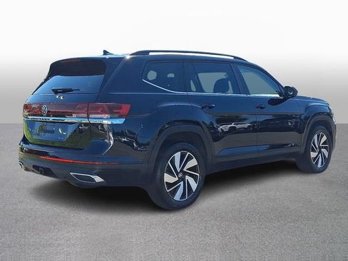 Used 2026 Volkswagen Atlas SE AWD/4WD image 4
