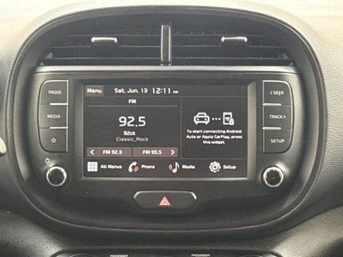 Certified 2023 Kia Soul LX w/ LX Technology Package FWD image 20