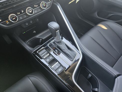 Certified 2025 Acura ADX AWD image 24