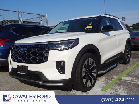 Used 2026 Ford Explorer Platinum w/ LUX Leather Package AWD/4WD image 3