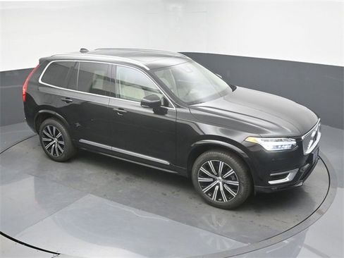 Used 2023 Volvo XC90 B6 Plus w/ Protection Package Premier image 43