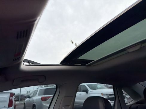 Used 2019 Volkswagen Jetta SEL Premium image 13