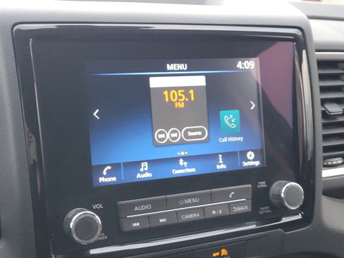 Used 2022 Nissan Frontier SV image 23