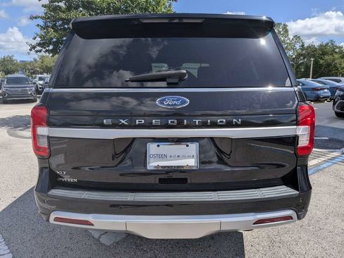 Used 2023 Ford Expedition XLT RWD image 5