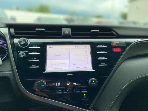 Used 2020 Toyota Camry SE AWD/4WD image 27