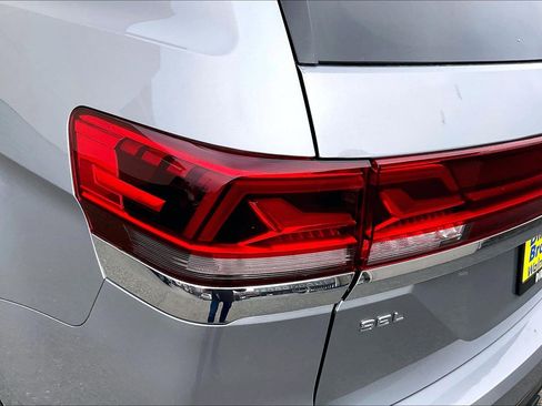 Certified 2024 Volkswagen Atlas SEL image 28
