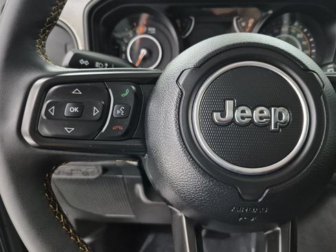 Used 2024 Jeep Wrangler Sport AWD/4WD image 30