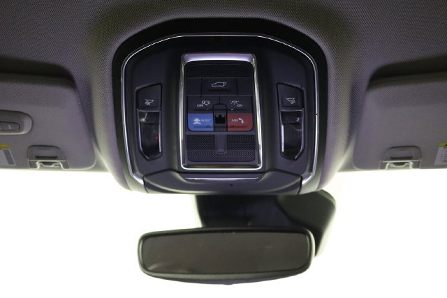 Used 2023 Jeep Grand Cherokee Limited RWD image 23