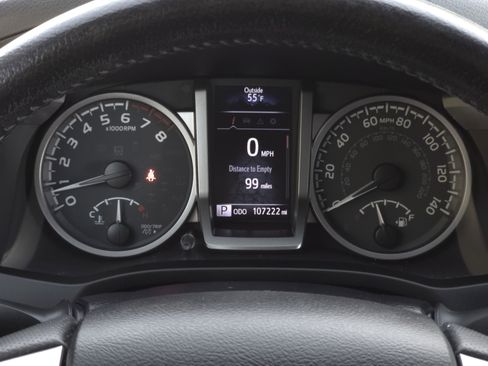 Used 2021 Toyota Tacoma SR5 image 20