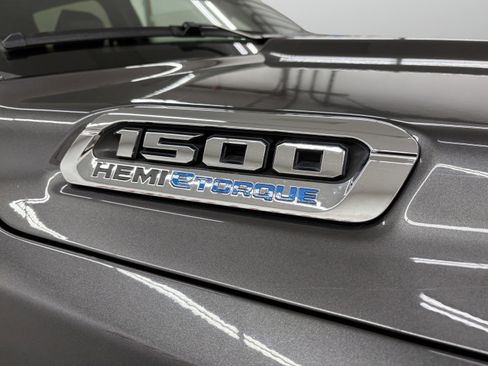 Used 2024 RAM 1500 Laramie RWD image 32