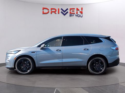 Used 2024 Buick Enclave Essence w/ Sport Touring Edition image 2