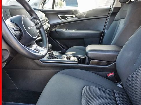 Certified 2025 Kia Sportage LX FWD image 20