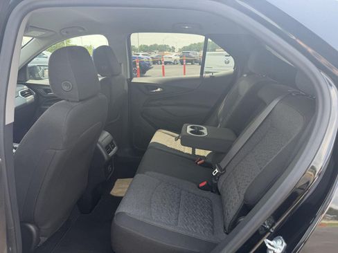 Used 2024 Chevrolet Equinox LT FWD image 14