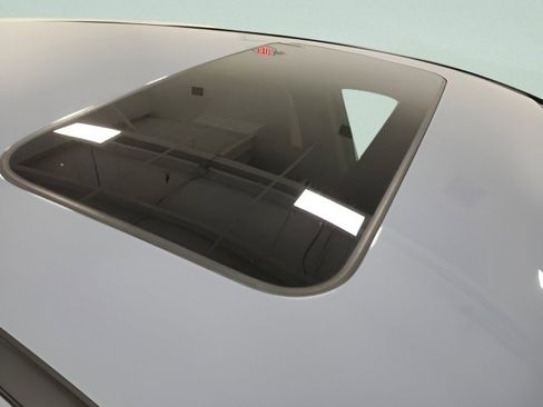 Used 2021 Honda CR-V EX image 15