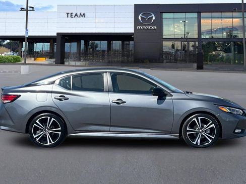 Used 2023 Nissan Sentra SR w/ SR Premium Package FWD image 3