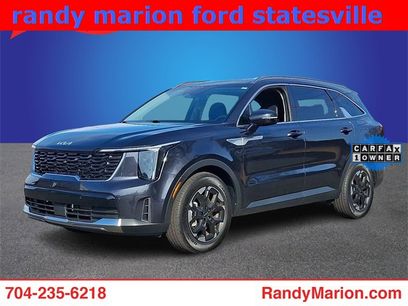 Used 2025 Kia Sorento S w/ Panoramic Sunroof Package