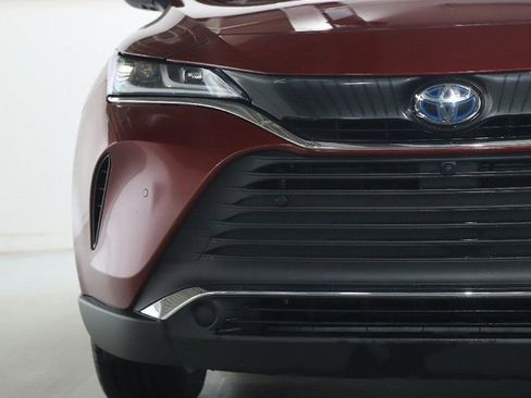 Used 2021 Toyota Venza Limited w/ Advanced Technology Package image 7