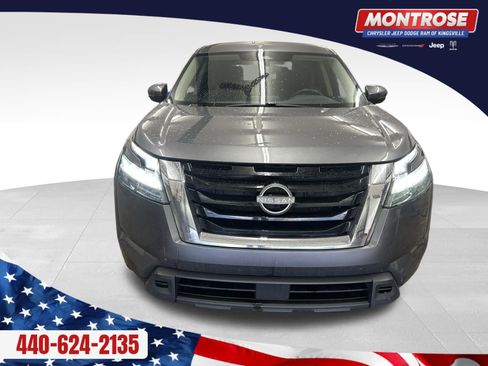 Used 2022 Nissan Pathfinder S image 9