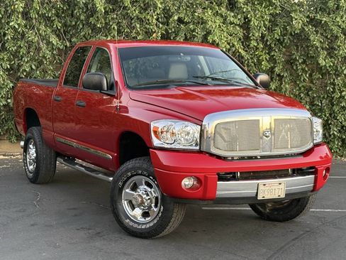 Used 2008 Dodge Ram 2500 Truck Laramie w/ Trailer Tow Group AWD/4WD image 1