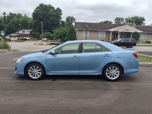 Used 2012 Toyota Camry XLE w/ Convenience Pkg FWD image 27