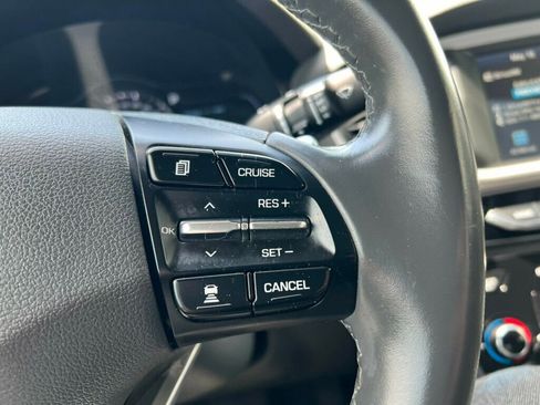 Used 2019 Hyundai Ioniq Limited FWD image 17