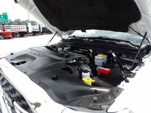 Used 2024 RAM 3500 SLT w/ Quick Order Package 2YG SLT AWD/4WD image 45