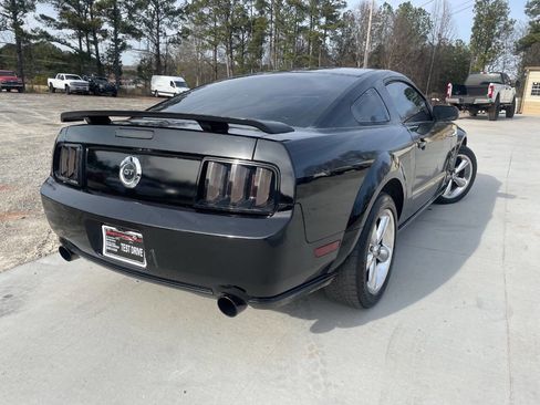 Used 2006 Ford Mustang GT Premium image 8