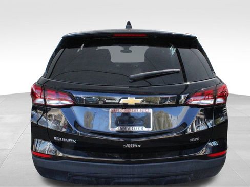Used 2023 Chevrolet Equinox LS w/ LS Convenience Package AWD/4WD image 16