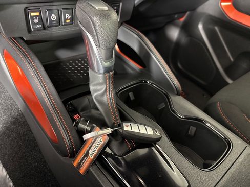 Used 2025 Nissan Frontier PRO-4X w/ Pro Convenience Package image 18