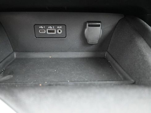 Used 2025 Nissan Altima 2.5 SV FWD image 28