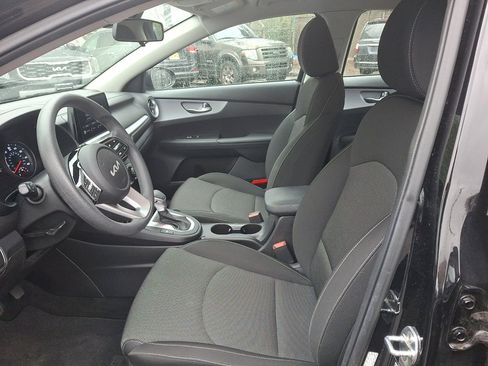 Used 2022 Kia Forte LXS w/ LXS Technology Package image 24