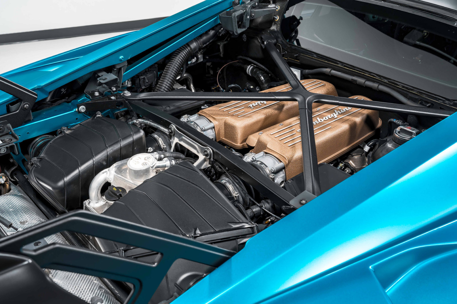 Used 2022 Lamborghini Huracan STO RWD image 56