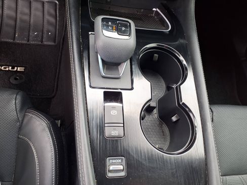 Used 2024 Nissan Rogue Platinum w/ Platinum Premium Package FWD image 18
