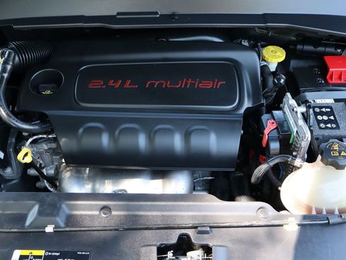 Used 2022 Jeep Compass Limited image 43