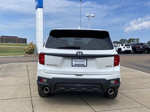 Used 2023 Honda Passport EX-L image 10