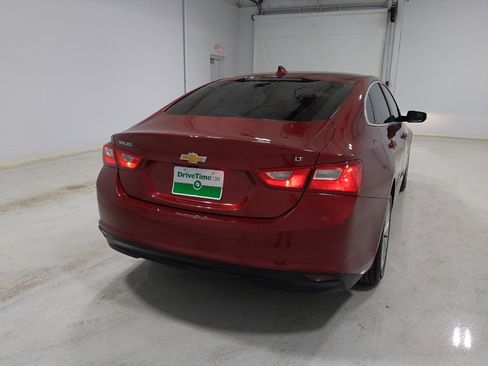Used 2017 Chevrolet Malibu LT image 7