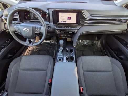 Used 2025 Toyota Camry LE FWD image 13