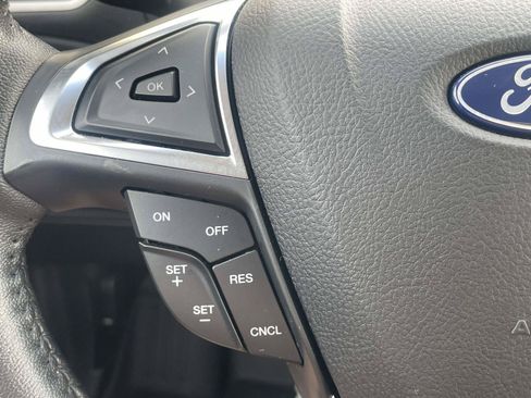 Used 2020 Ford Edge SEL w/ Convenience Package FWD image 23