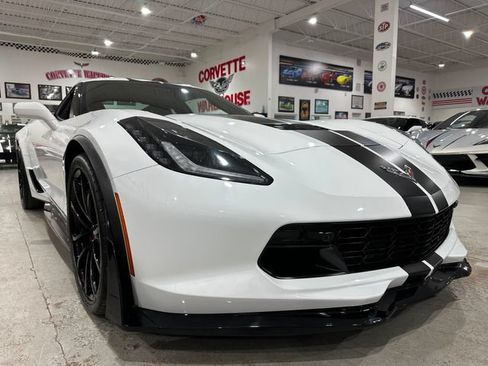 Used 2019 Chevrolet Corvette Grand Sport RWD image 5