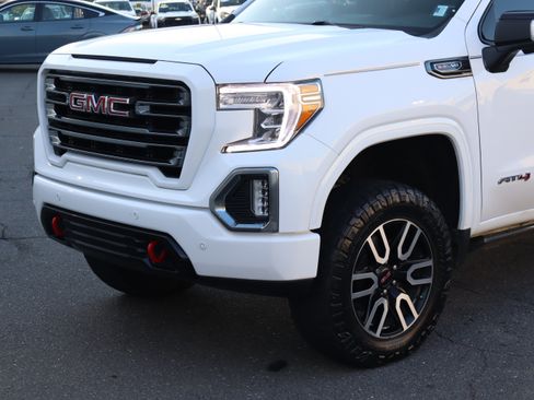 Used 2022 GMC Sierra 1500 AT4 w/ AT4 Premium Package AWD/4WD image 6