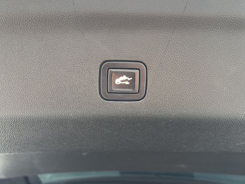 Used 2023 Chevrolet Tahoe RST AWD/4WD image 9
