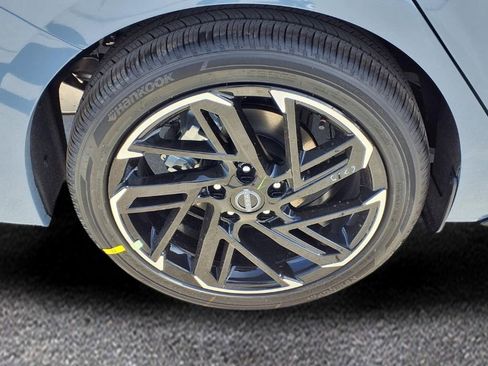 New 2026 Nissan Sentra SR w/ Floor Mat Package image 8