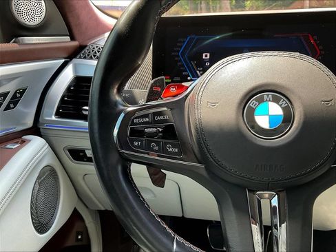 Used 2023 BMW XM AWD/4WD image 11